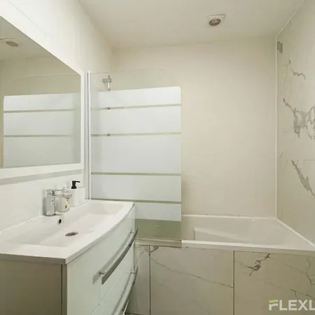 Flexliving - Whole Flat - Banquier Appartamento *